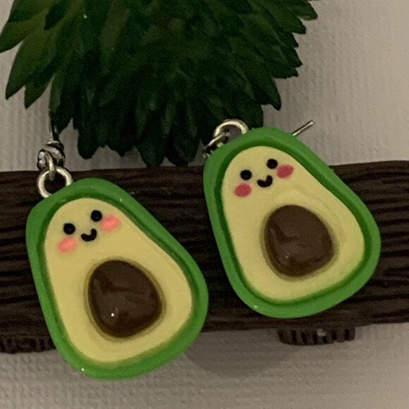 Avocado Earring, Vegetable Earring, Funny Food Earring, Gift Idea, Taco Tuesday - Picture 4 of 6